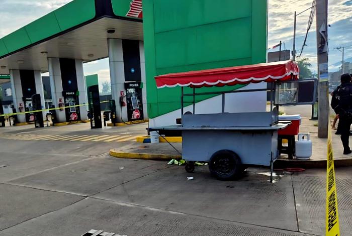 Vendedor de tortas es baleado en gasolinera de Zamora
