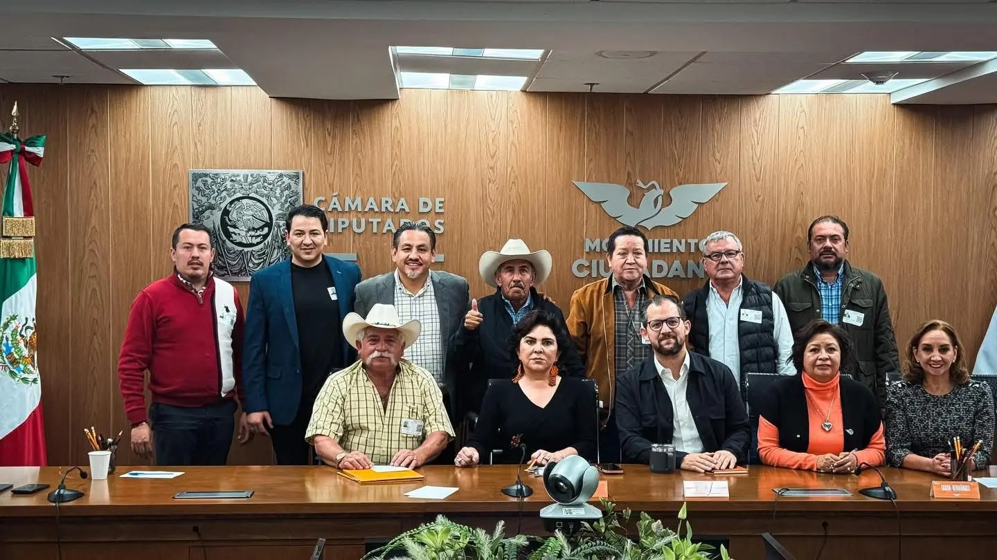 Víctor Manríquez acompaña a trabajadores del campo y se reúne con legisladores naranjas en el Congreso y el Senado