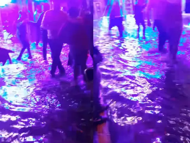 #Video “Al mal tiempo buena cara”: Baile en aguas negras se viraliza en redes