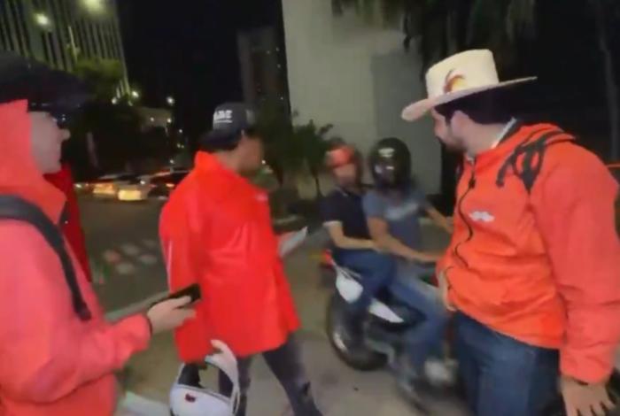 VIDEO | Asesinan en Culiacán al influencer César Gastélum durante transmisión en vivo