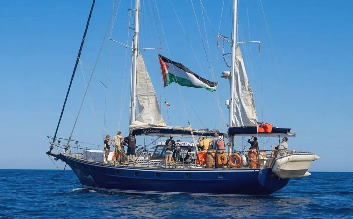 #Video: Israel intercepta la flotilla Madleen, el barco con ayuda para Gaza en el que viaja Greta Thunberg y otros activistas