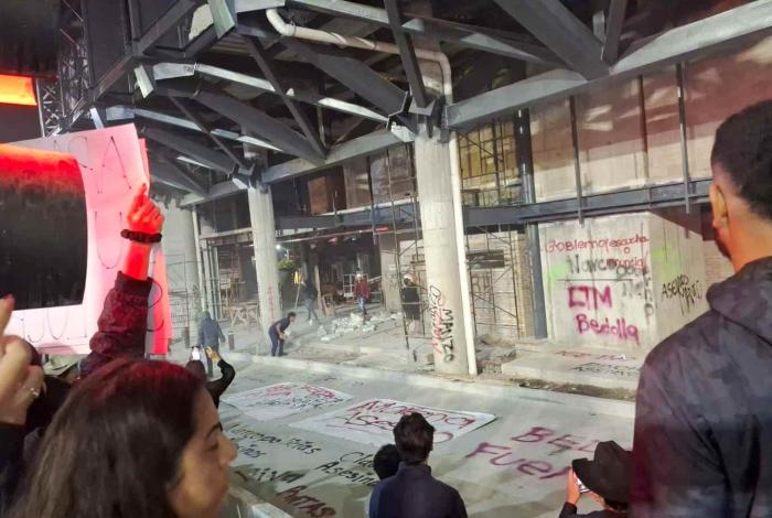 #Video | Jóvenes vandalizan instalaciones del Teleférico en Uruapan