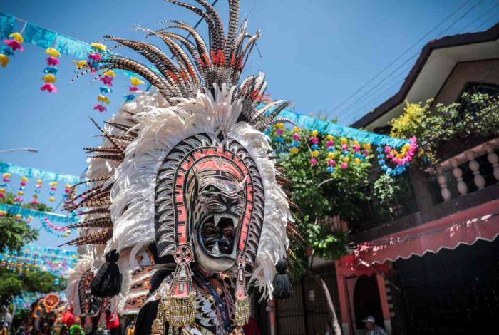 #Video | Más de 3 mil tlahualiles contagian de alegría, fiesta y fe las calles de Sahuayo