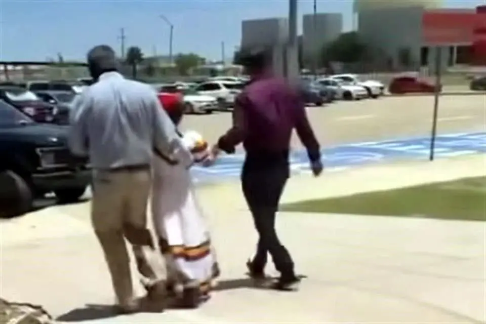 Video: Niña de 9 años acusa a su padre de “tocarla”, tras perder madre custodia