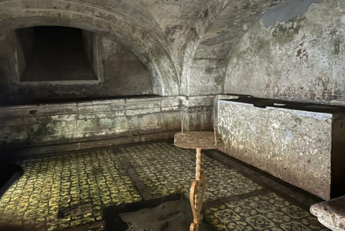 Video | Recorre de noche la cripta de la Casa de la Cultura de Morelia; abierta desde hoy hasta el 2 de noviembre