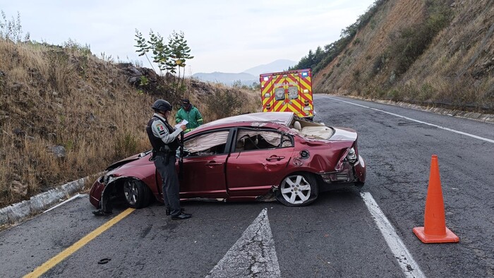 #Video | Se registra accidente vehicular en la Siglo XXI, a la altura de Pátzcuaro