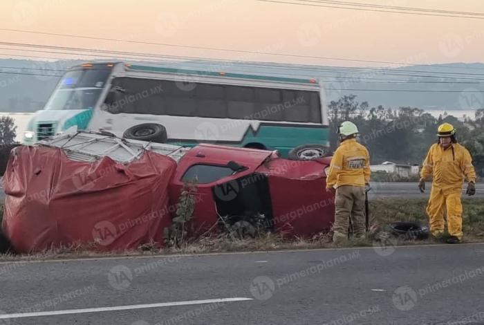 Volc4dura en la Morelia-Pátzcuaro deja un lesi0nado