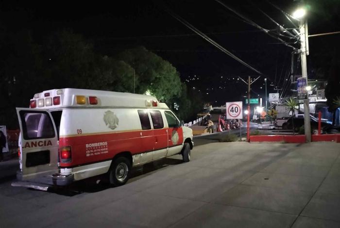 Volcadura de camioneta deja 2 jóvenes heridos en Zitácuaro