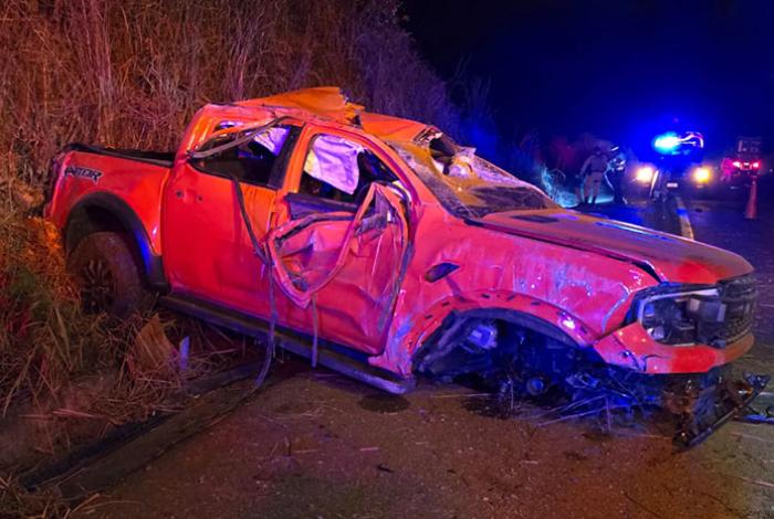 Volcadura de camioneta en la Siglo XXI deja un muerto y 4 heridos graves