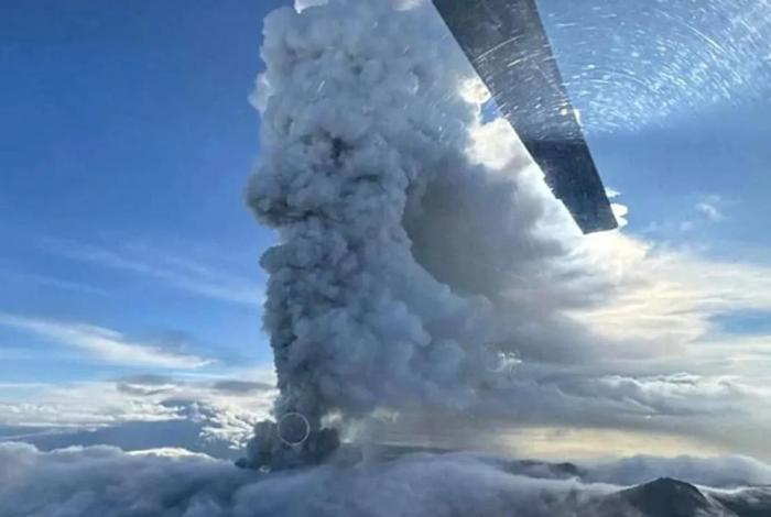 Volcán Krasheninnikov en Kamchatka erupciona tras 400 años inactivo