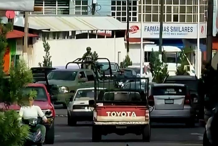 Vuelca camión del Ejército en Tocumbo; siete militares resultan heridos, dos de gravedad