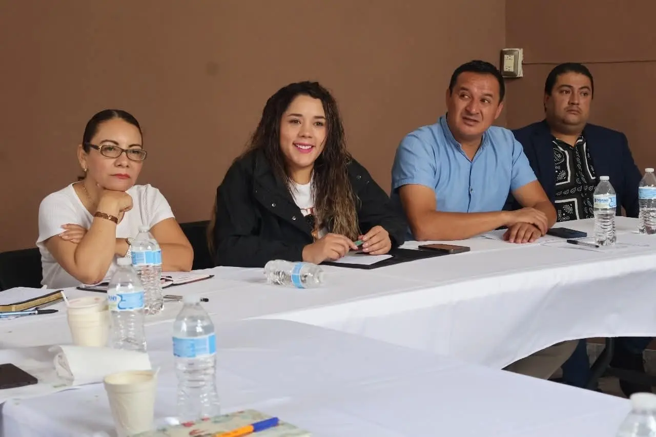 Xóchitl Ruiz se reúne con liderazgos de comunidades Michoacán para impulsar juntos, agenda con sentido social