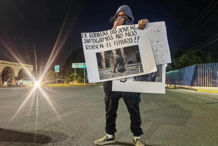 Y tras el caos, la calma del desahogo: ‘beso, beso, beso’