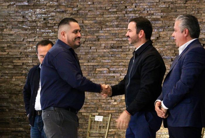 Yankel Benítez reconoce labor del Sindicato de Limpia y Transportes en su LXXXVIII aniversario