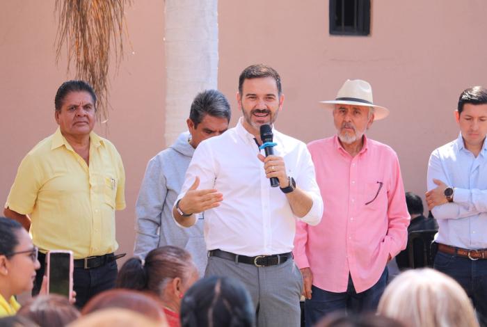 Yankel Benítez y liderazgos sociales festejan a las madres morelianas