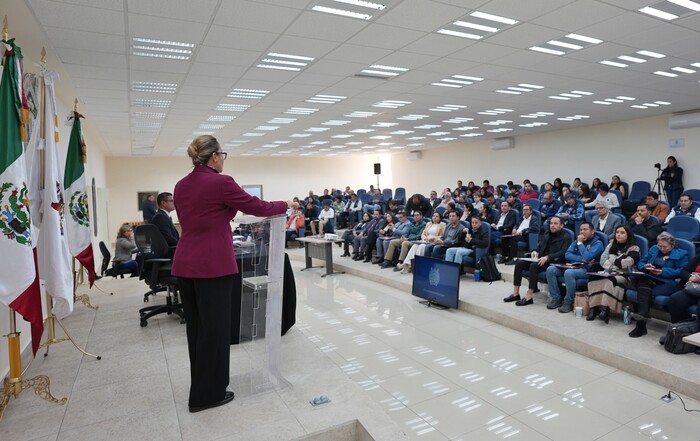  Yarabí Ávila entrega el Segundo Informe de Actividades al Consejo Universitario; convoca a trabajar para que la UMSNH sea una de las cinco mejores del país