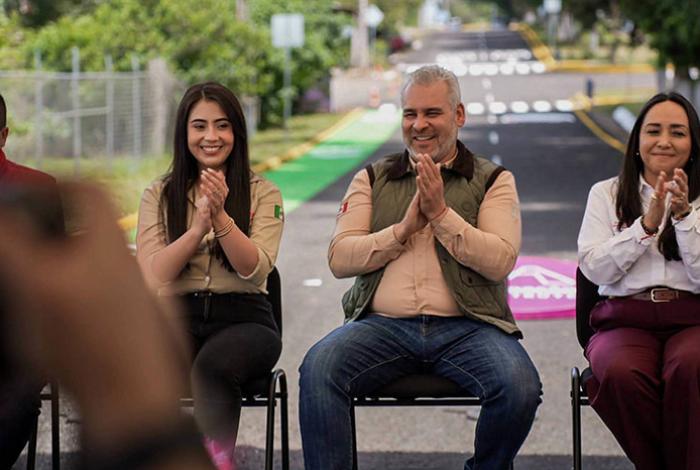 Yohana Mendoza encabeza la transformación en Ario con obras y proyectos de alto impacto social