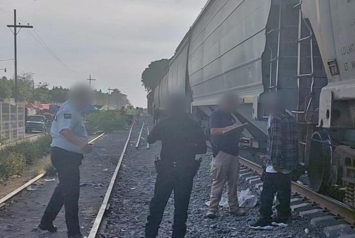 Yurécuaro: muer3n tres mujeres brigadistas del PES en choque contra el tren
